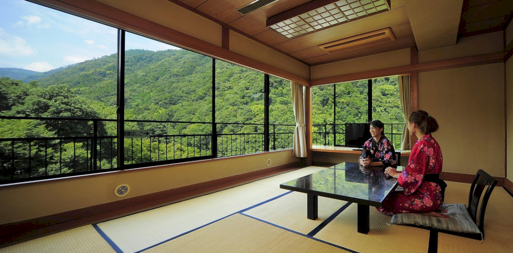 Trải nghiệm mặc yukata, ngủ ryokan