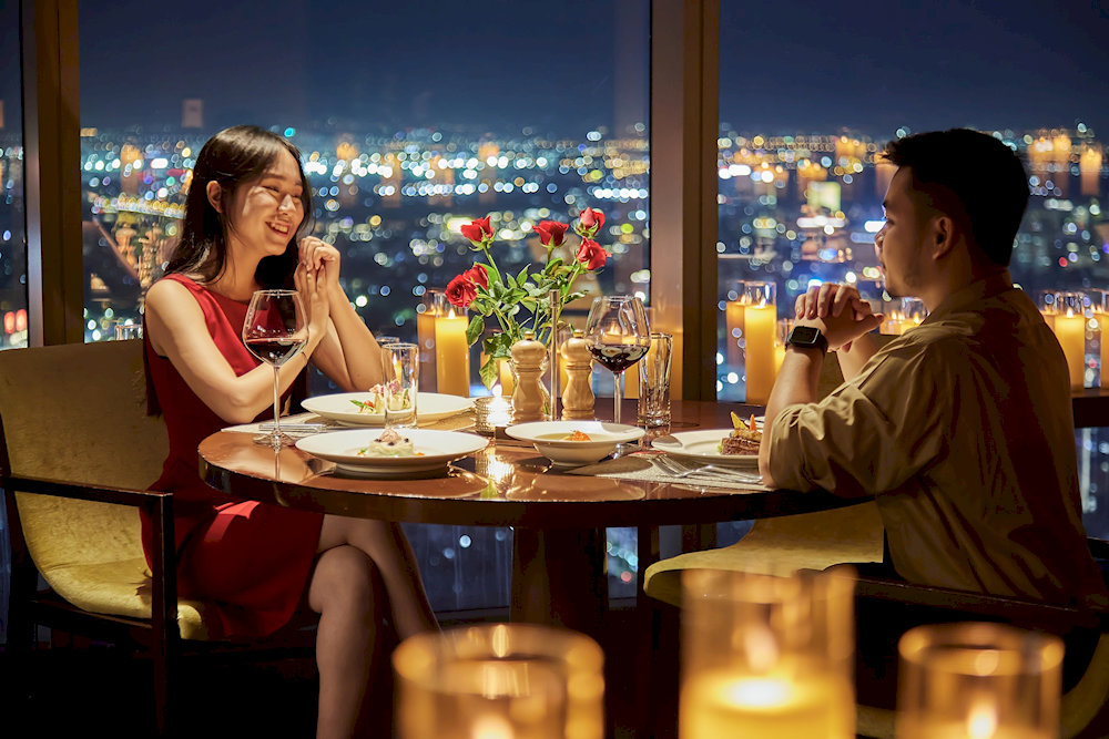 Grill63's refined atmosphere makes it an ideal romantic destination for couples and those on their first date