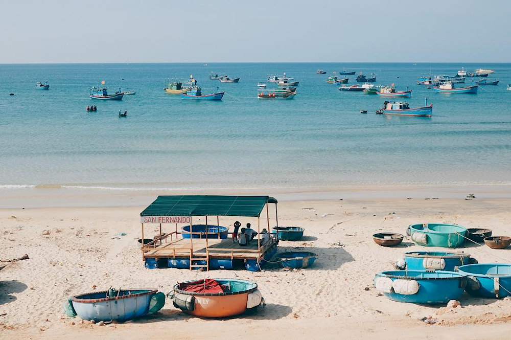 Tourists can immerse themselves in the daily life of fishermen at the fishing village