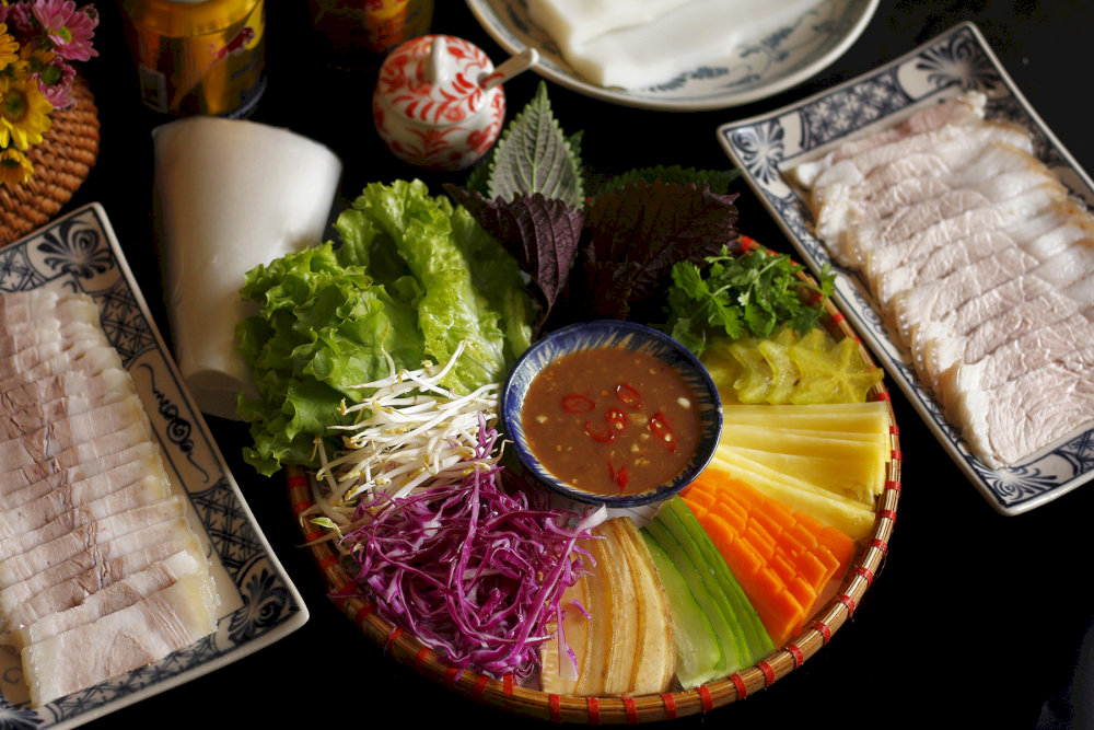 Món này có thể ăn kèm với bún tươi hoặc không, tùy khẩu vị