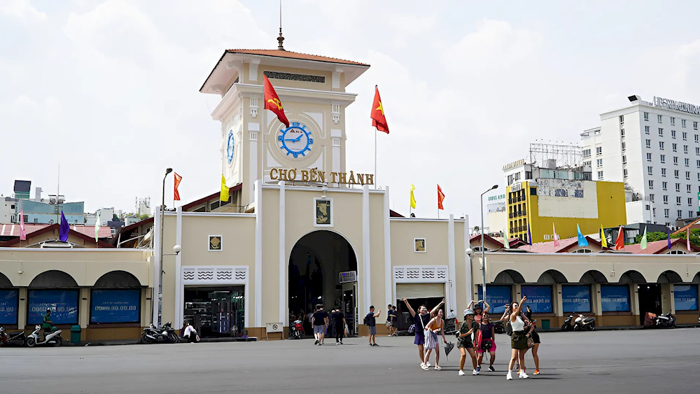 Ben Thanh Market is an iconic shopping hub filled with local specialties, souvenirs, and tasty street food 